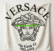 Versace Black White Medusa Head Milano Logo Print Flannel Sofa Throw Blanket IMG_1419